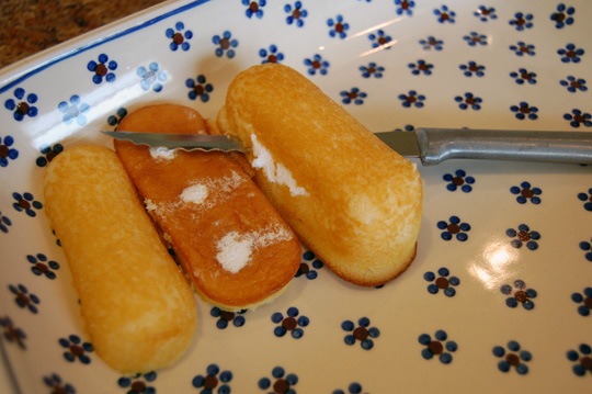 tomato slicer with twinkie