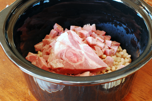 How do you make ham and bean soup?