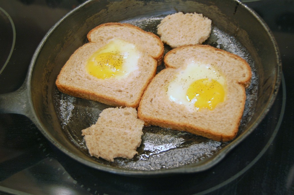 bread egg cooking