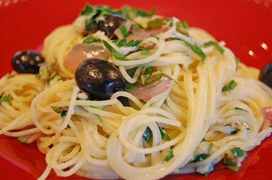 angel hair with red onion and black olives done