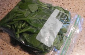 How to Freeze Fresh Spinach - Eat at Home