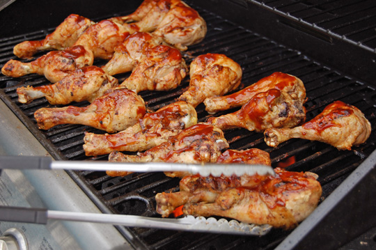 The Secret of Barbecuing Chicken Legs on a Gas Grill - Eat at Home
