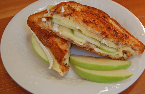 toasted apple and brie sandwiches on cinnamon bread done