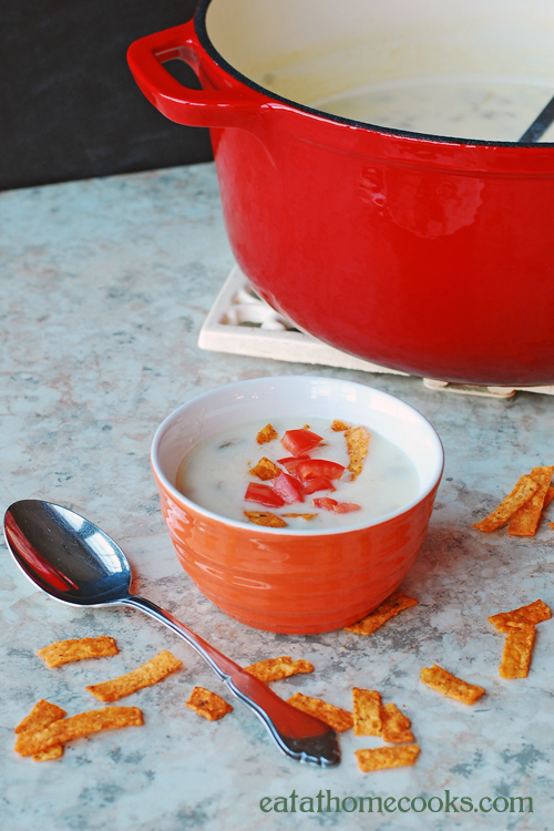 White Queso Soup - like the Mexican dip, only it's soup!