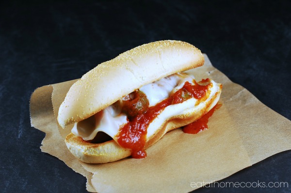 Slow Cooker Italian Sausage and Peppers Sub Sandwiches